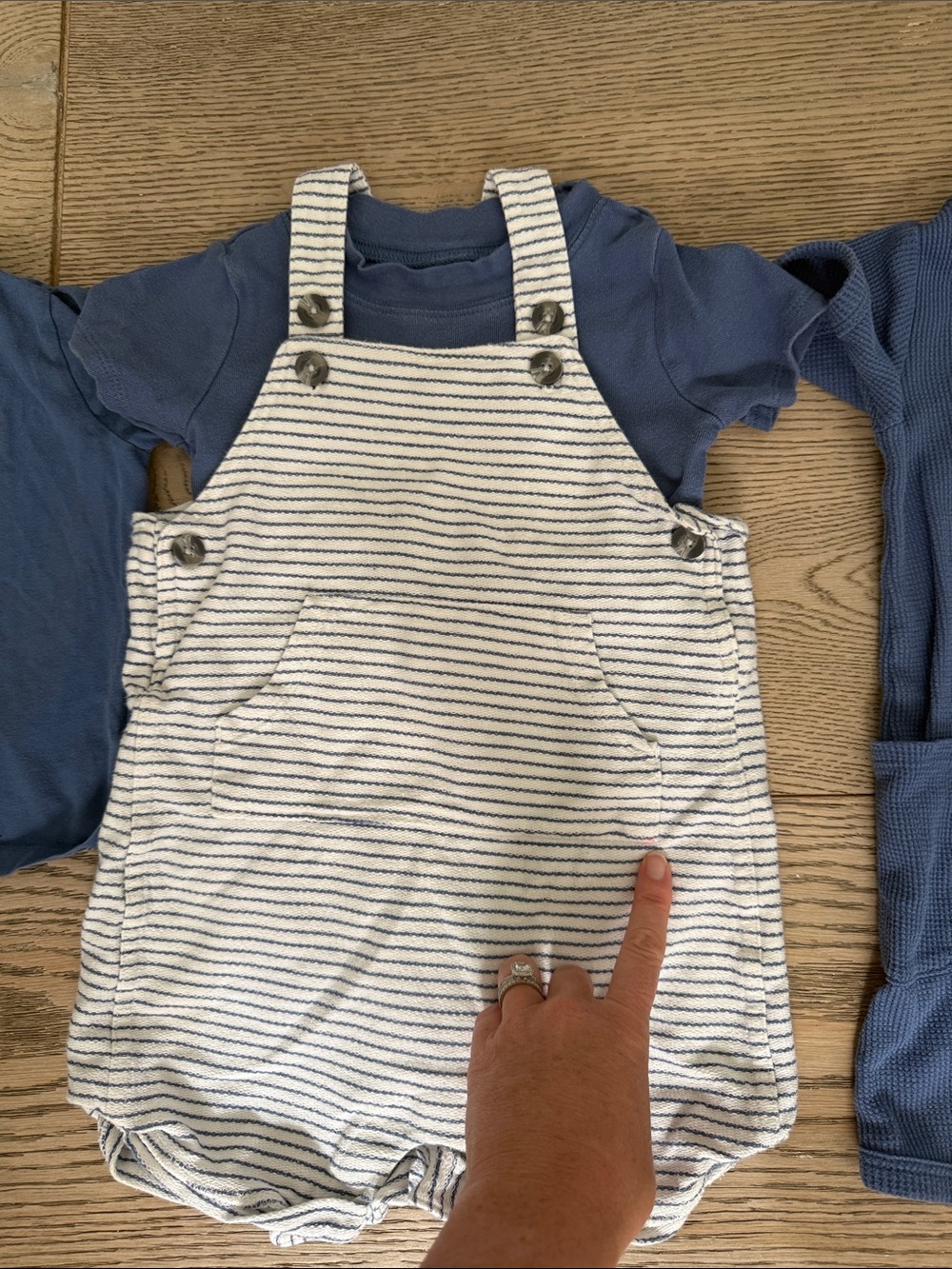Bundle Set Carters Blue Rompers 24 Months - Picture 4 of 5